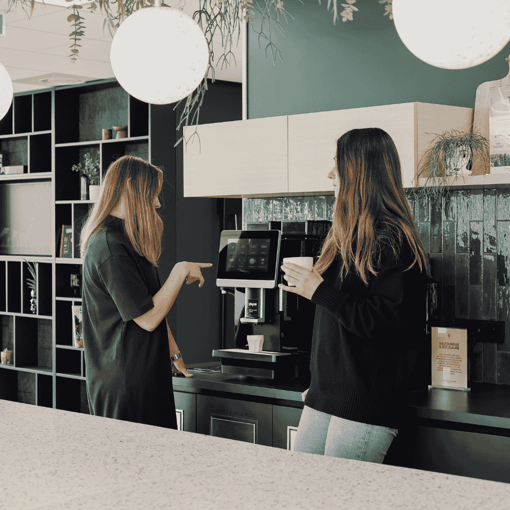 Pleyce ambiance machine à café de bureau Esmée